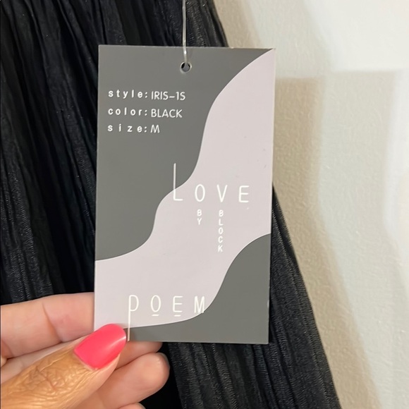 Black Ribbed two piece set- crop top and pants - Picture 6 of 9